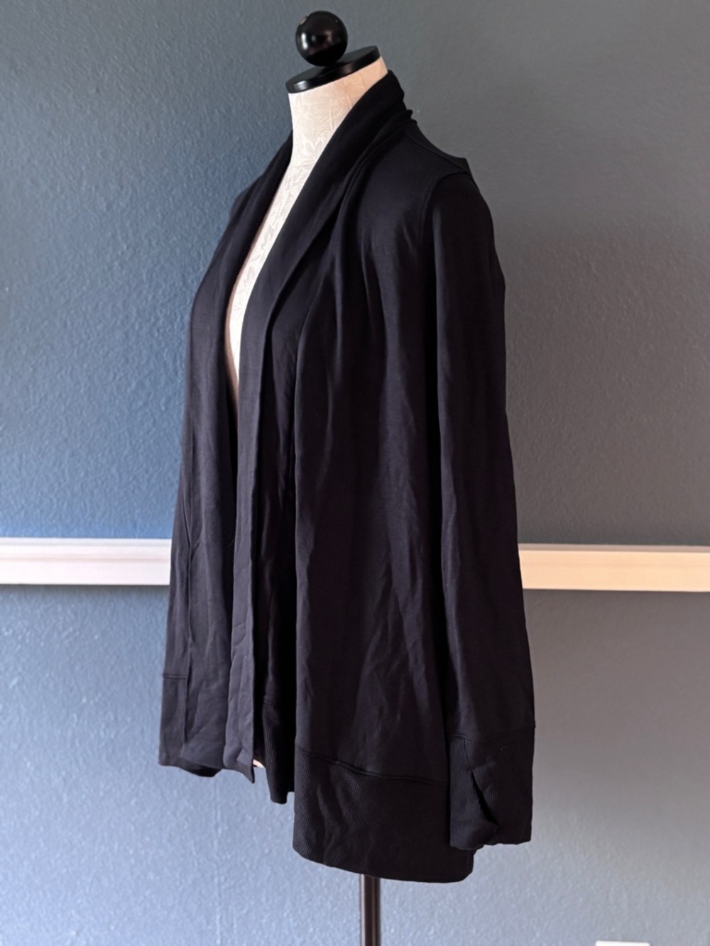 All in Motion Black Open Front Draped Cardigan with Thumbhole Cuffs NWT - Picture 3 of 7